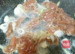 蘑菇炒肉片的做法图解5