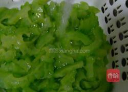 苦瓜煎鸡蛋的做法图解3