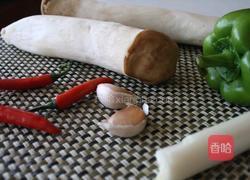 鲜椒手撕杏鲍菇的做法图解1