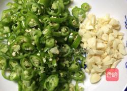 青椒炒通菜梗的做法图解2