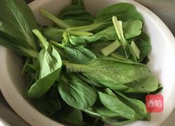 平菇炒青菜的做法图解1