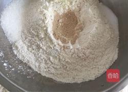 西瓜吐司（手揉版）的做法图解2