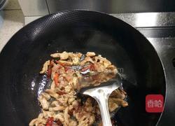 蒜台炒肉丝的做法图解4