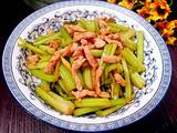 芹菜炒肉丝的做法[图]