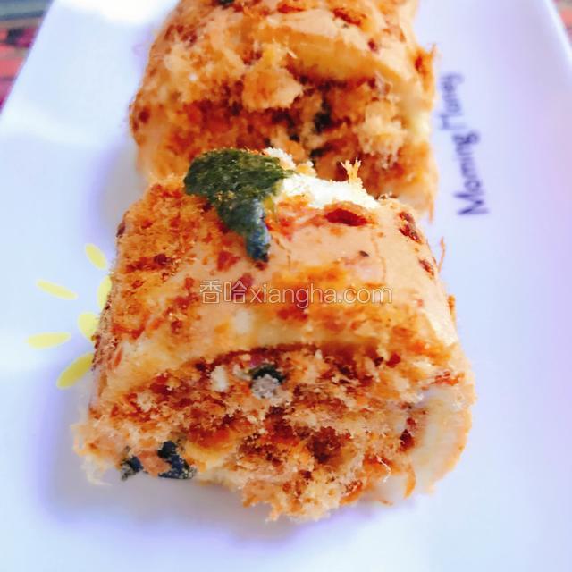 香香软软的牛肉松蛋糕卷就做好了。