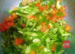 双椒炒萝卜干的做法图解4