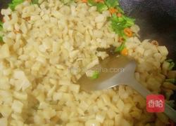 双椒炒萝卜干的做法图解7