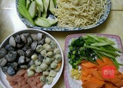 家常海鲜面的做法图解1