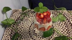 酸奶草莓的做法图解8