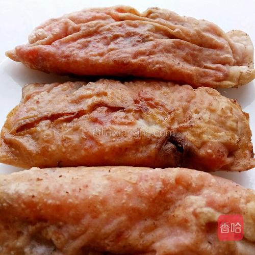 炸至有些金黄色就差不多了