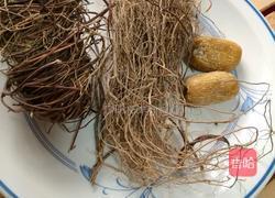 煲鸡骨草的做法图解1