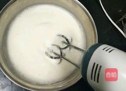 草莓蛋糕卷的做法图解5