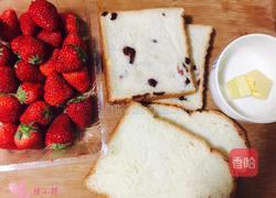 草莓奶油三文治的做法图解1
