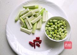 丝瓜炒毛豆的做法图解2