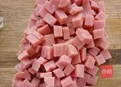 香菇火腿肠挂面的做法图解1