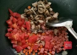 香菇火腿肠挂面的做法图解5