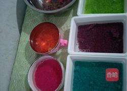 八色彩虹粽子的做法图解2