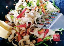 炒手撕面筋的做法图解7