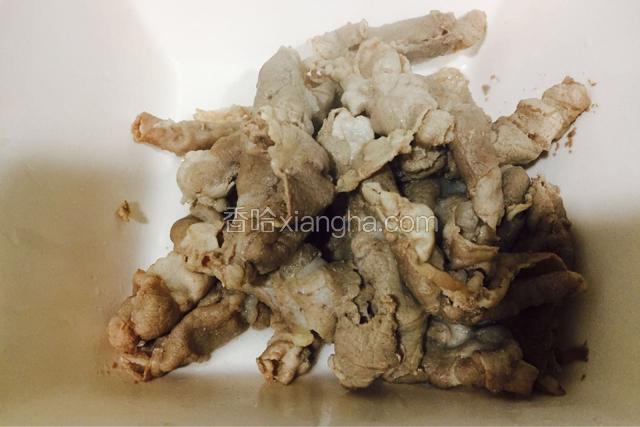 捞出放盆里备用