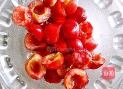 樱桃奶昔的做法图解2