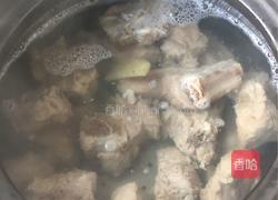 砂锅炖排骨的做法图解4