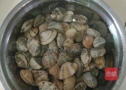 紫苏炒花甲的做法图解2