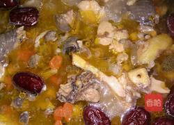 炖乌鸡 当归 三七 红枣味 的做法图解1