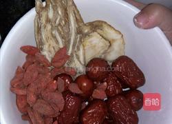 炖乌鸡 当归 三七 红枣味 的做法图解5