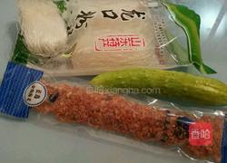 黄瓜粉丝拌海米的做法图解1