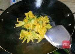 南瓜花蛋花汤的做法图解3