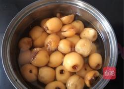 糖水枇杷罐头的做法图解3