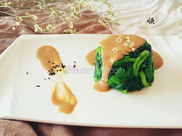 麻酱菠菜墩