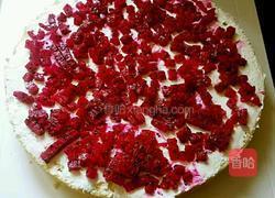 鲜花淡奶油蛋糕的做法图解1