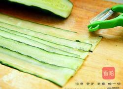 黄瓜蔬菜沙拉卷的做法图解4