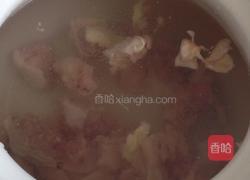 香菇红枣母鸡汤的做法图解2