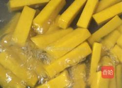 蛋黄焗南瓜的做法图解4