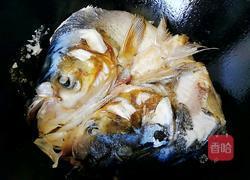 鱼头豆腐汤的做法图解5