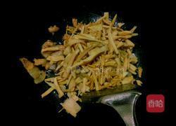 竹笋炒肉的做法图解5