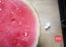 清凉西瓜汁的做法图解1