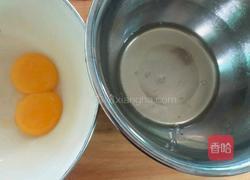 六寸戚风蛋糕的做法图解2