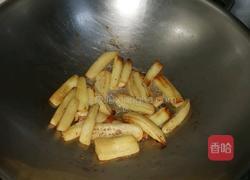 茄子炒萝卜干的做法图解4