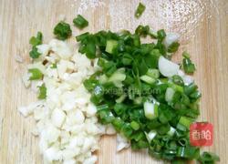 肉末灌虎皮青椒的做法图解2