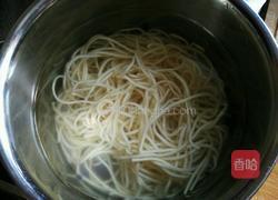 培根炒面的做法图解4