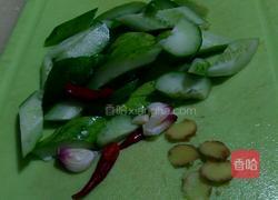 腊肠炒青瓜的做法图解4