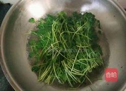 琥珀核桃豌豆苗的做法图解2