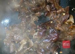土豆炒木耳的做法图解3