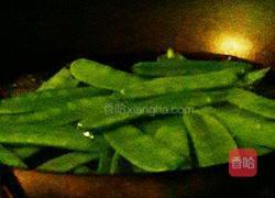 养生小炒杏香荷兰豆的做法图解1