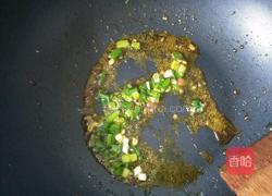 青椒炒酥肉的做法图解2