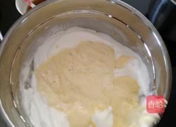 戚风杯子蛋糕的做法图解9