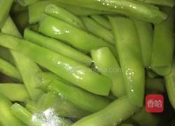 扁豆猪肉馅饼的做法图解2